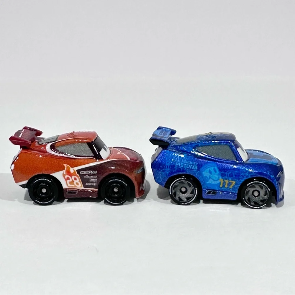 Disney Cars 3 Die-cast Mini Racers Next Gen Racers Set Carlow,Swervez,Laney